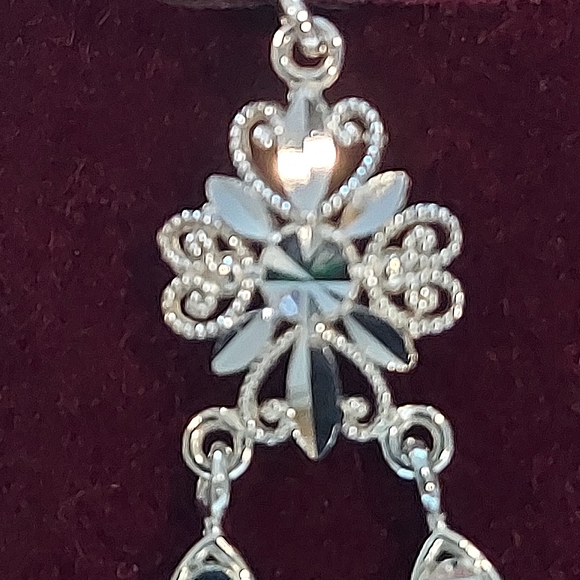 Zales Silver Floral Earrings - Picture 4 of 4